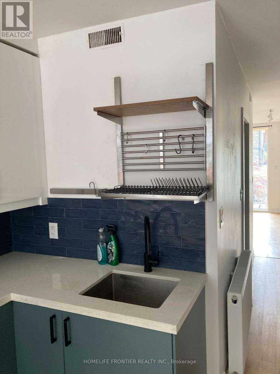 1 - 197 Hallam Street, Toronto, Ontario  M6H 1X6 - Photo 11 - W13124140