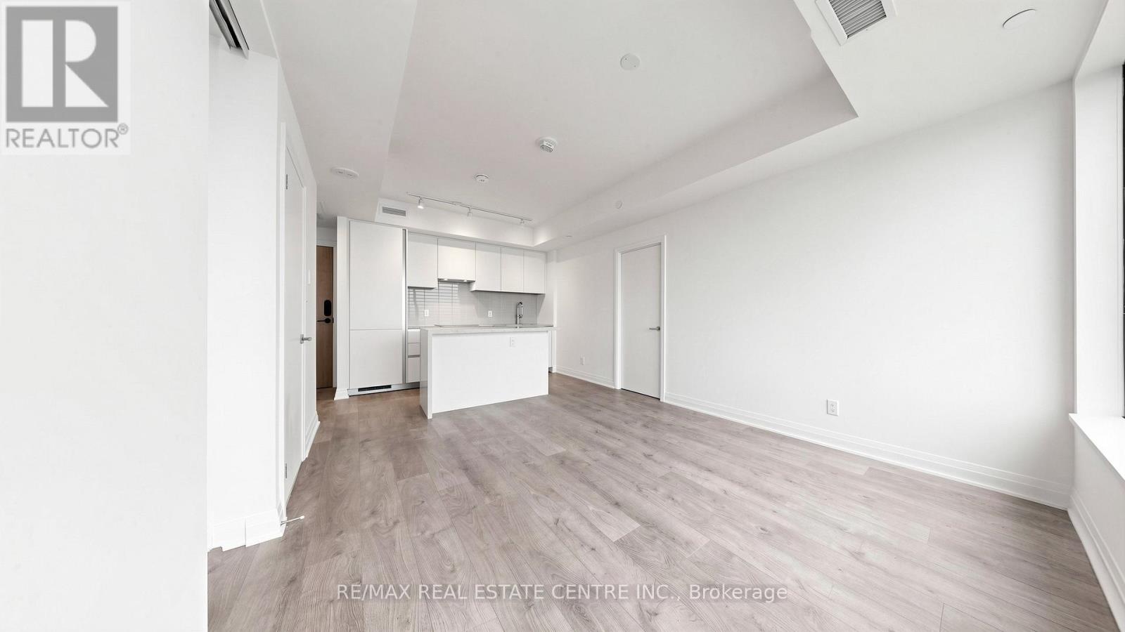 5903 - 4015 The Exchange, Mississauga, Ontario  L5B 0N9 - Photo 12 - W13423446