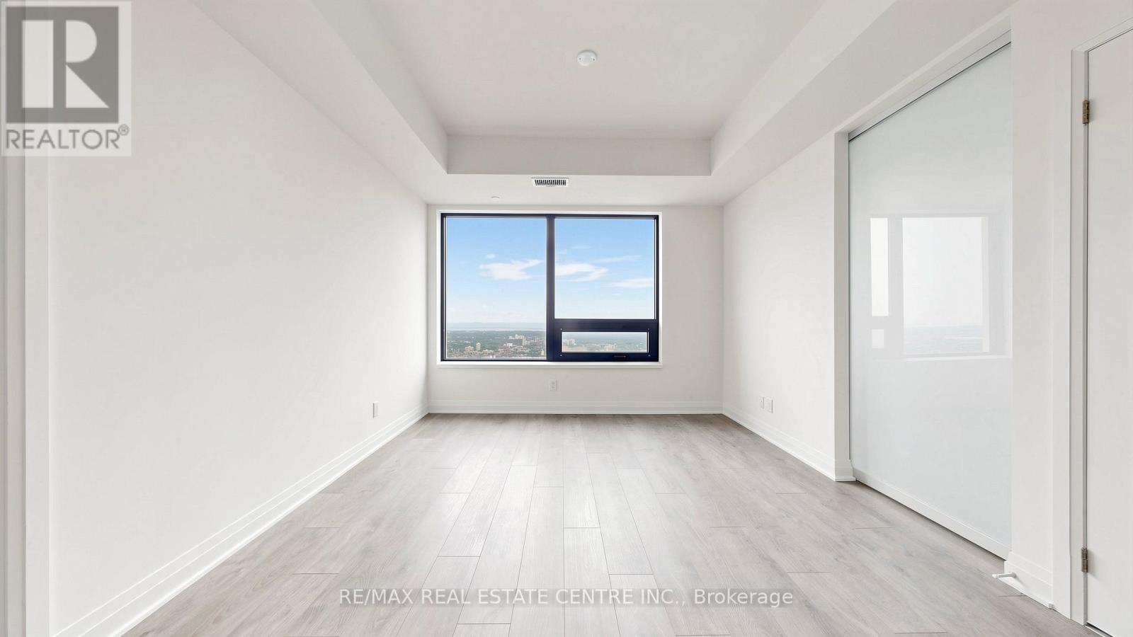 5903 - 4015 The Exchange, Mississauga, Ontario  L5B 0N9 - Photo 11 - W13423446