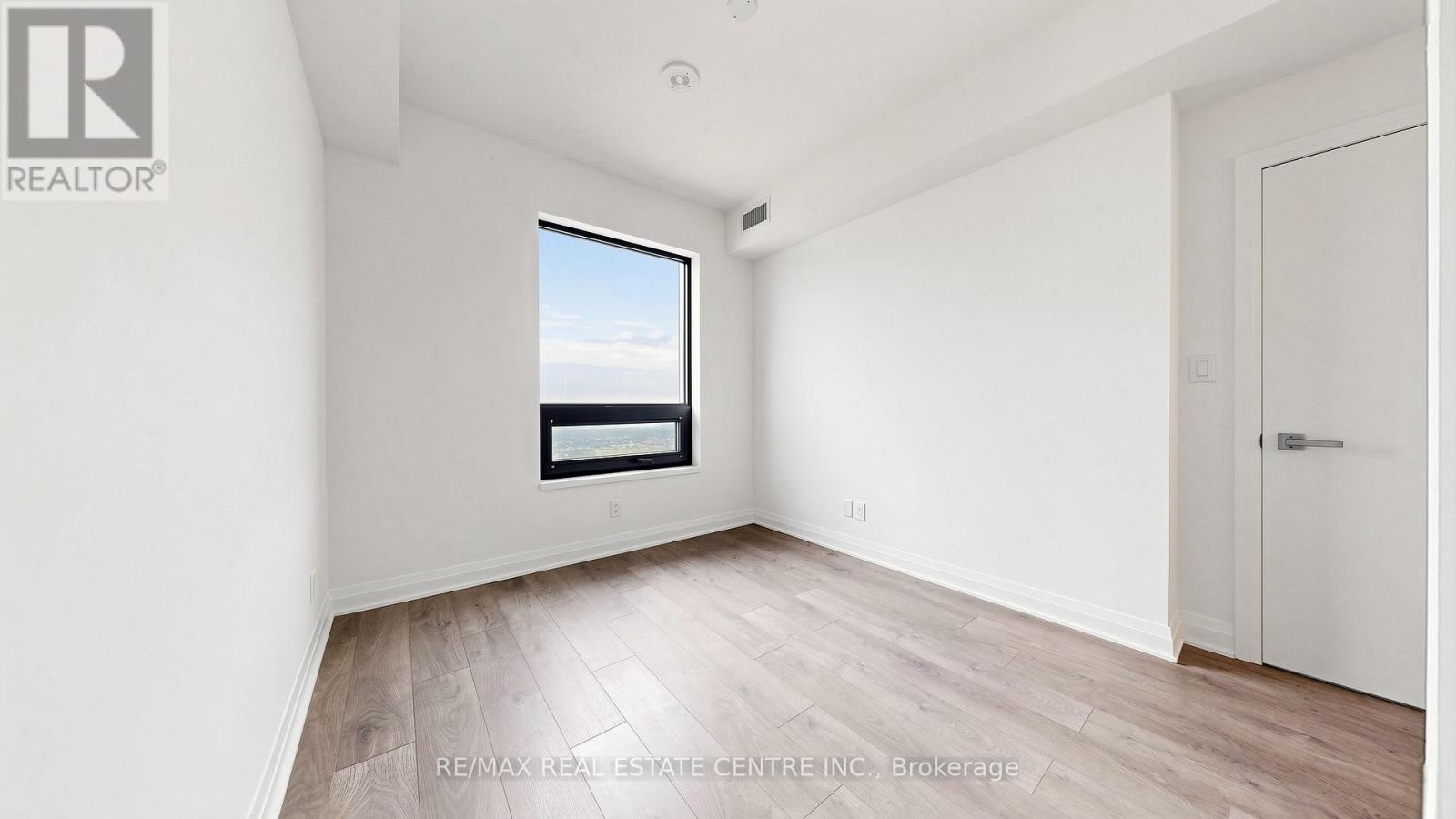 5903 - 4015 The Exchange, Mississauga, Ontario  L5B 0N9 - Photo 18 - W13423446