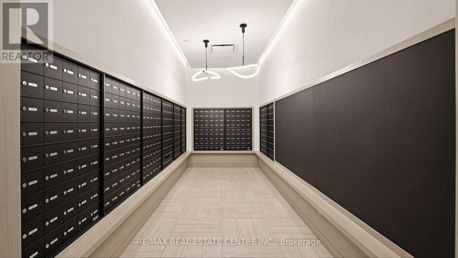 5903 - 4015 The Exchange, Mississauga, Ontario  L5B 0N9 - Photo 35 - W13423446