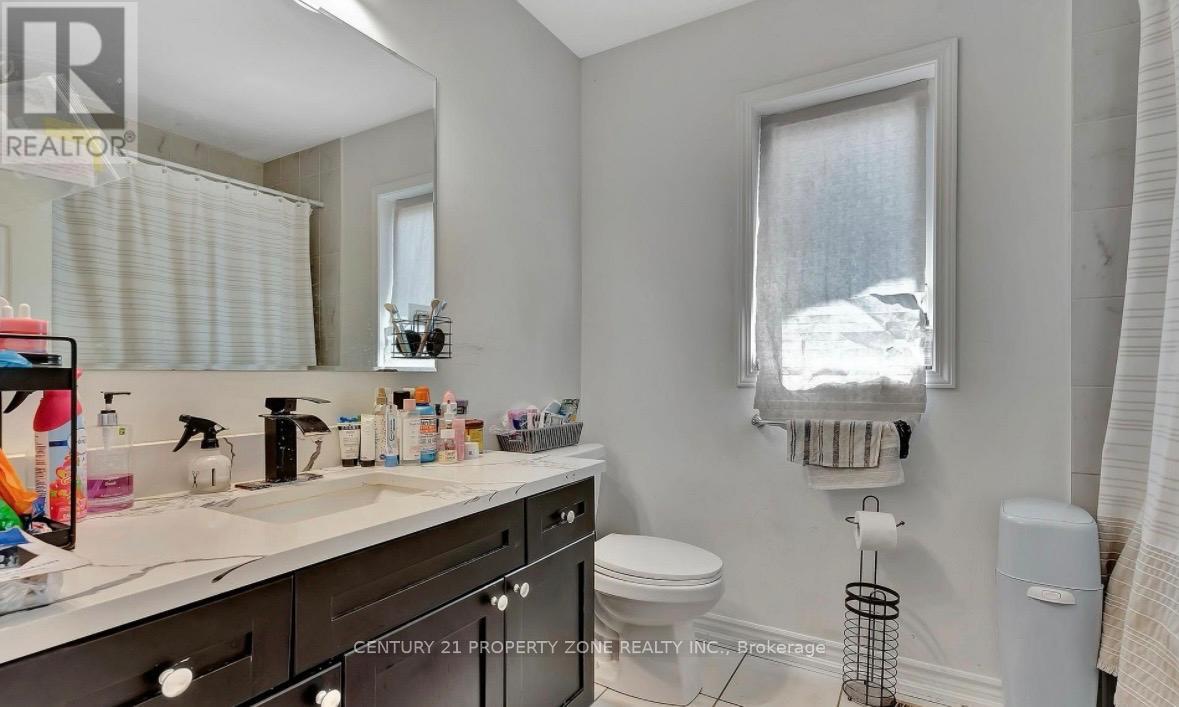 254 Waterbrook Lane, Kitchener, Ontario  N2P 0H7 - Photo 10 - X13440972