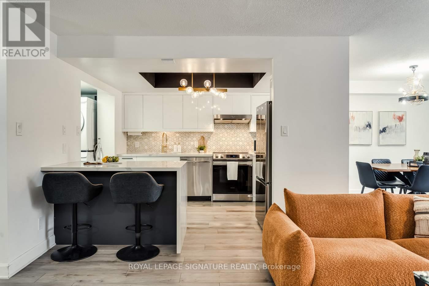 108 - 271 Ridley Boulevard, Toronto, Ontario  M5M 4N6 - Photo 3 - C13424234