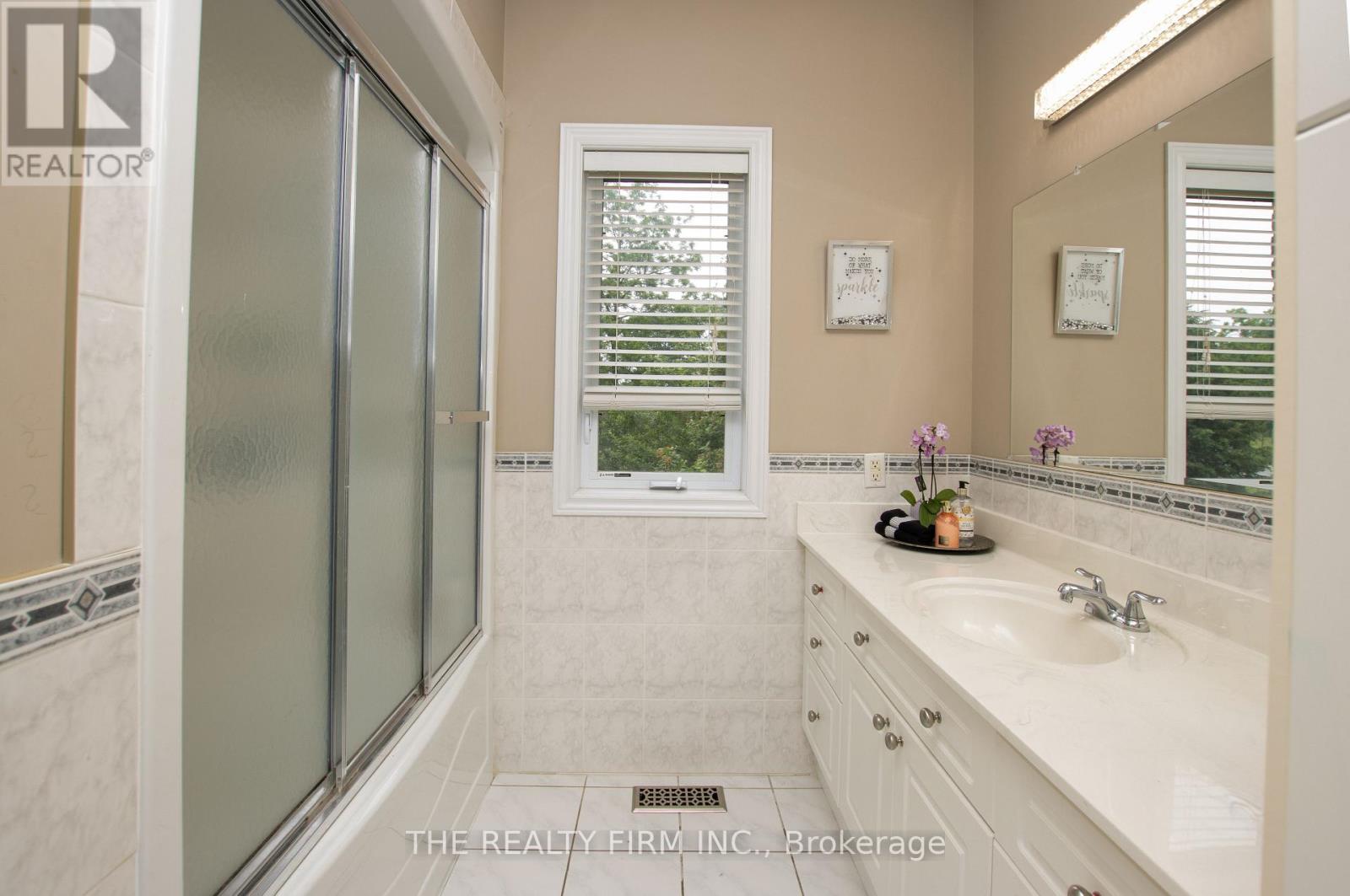 24677 Pioneer Line, West Elgin, Ontario  N0L 2P0 - Photo 16 - X13441050