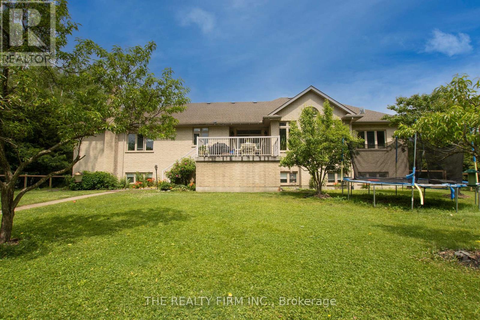 24677 Pioneer Line, West Elgin, Ontario  N0L 2P0 - Photo 36 - X13441050