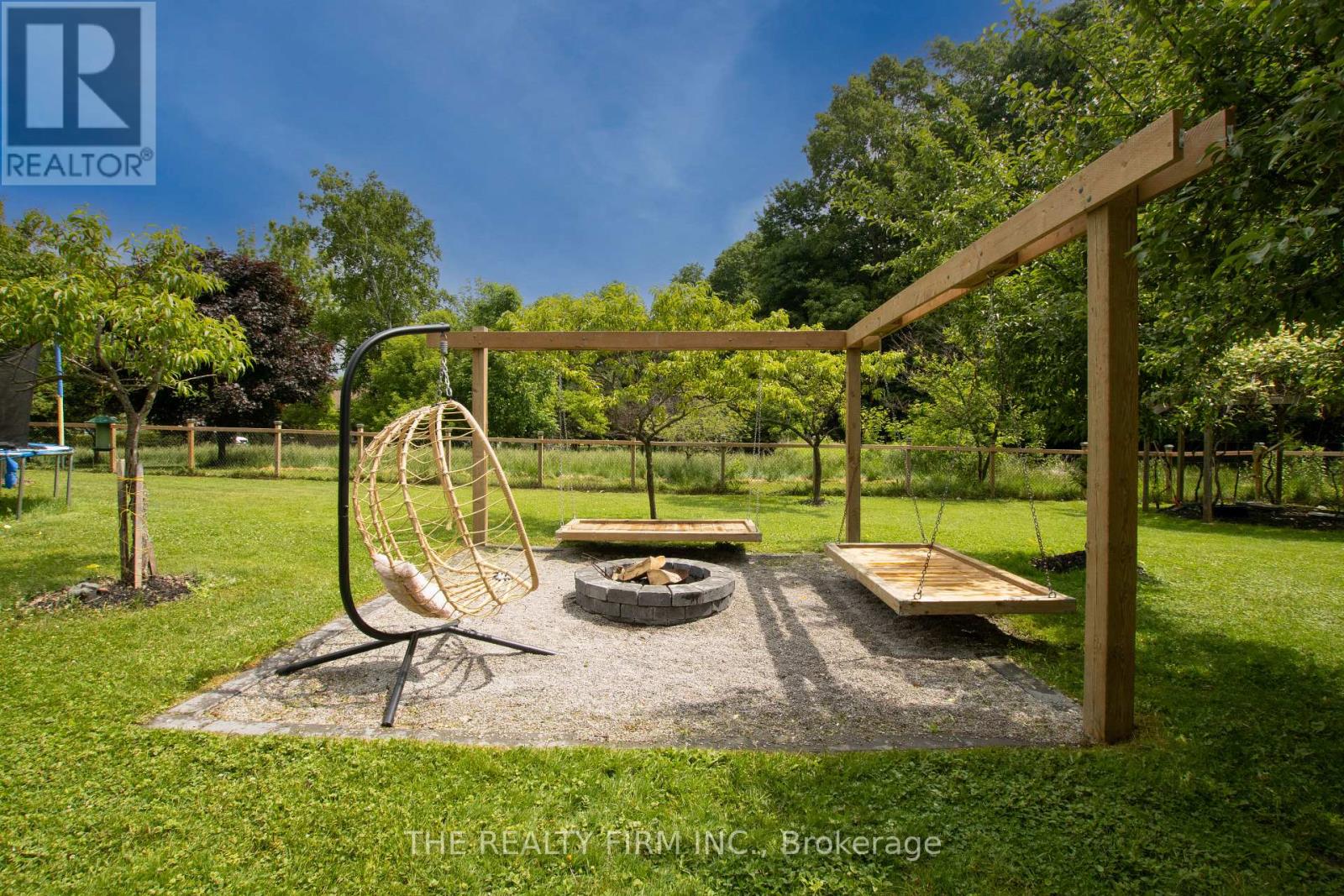 24677 Pioneer Line, West Elgin, Ontario  N0L 2P0 - Photo 39 - X13441050