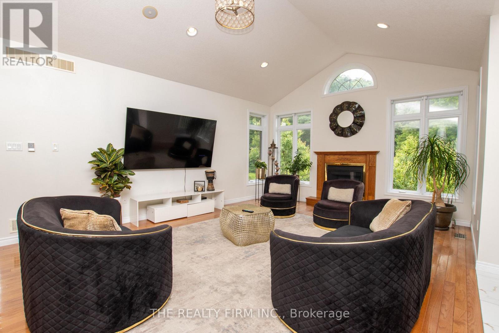 24677 Pioneer Line, West Elgin, Ontario  N0L 2P0 - Photo 6 - X13441050