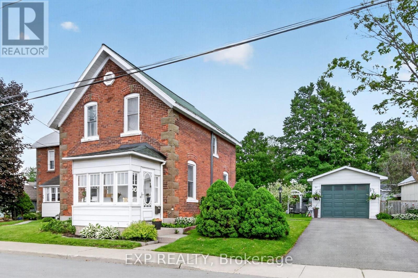 82 MUNRO STREET, Carleton Place, Ontario