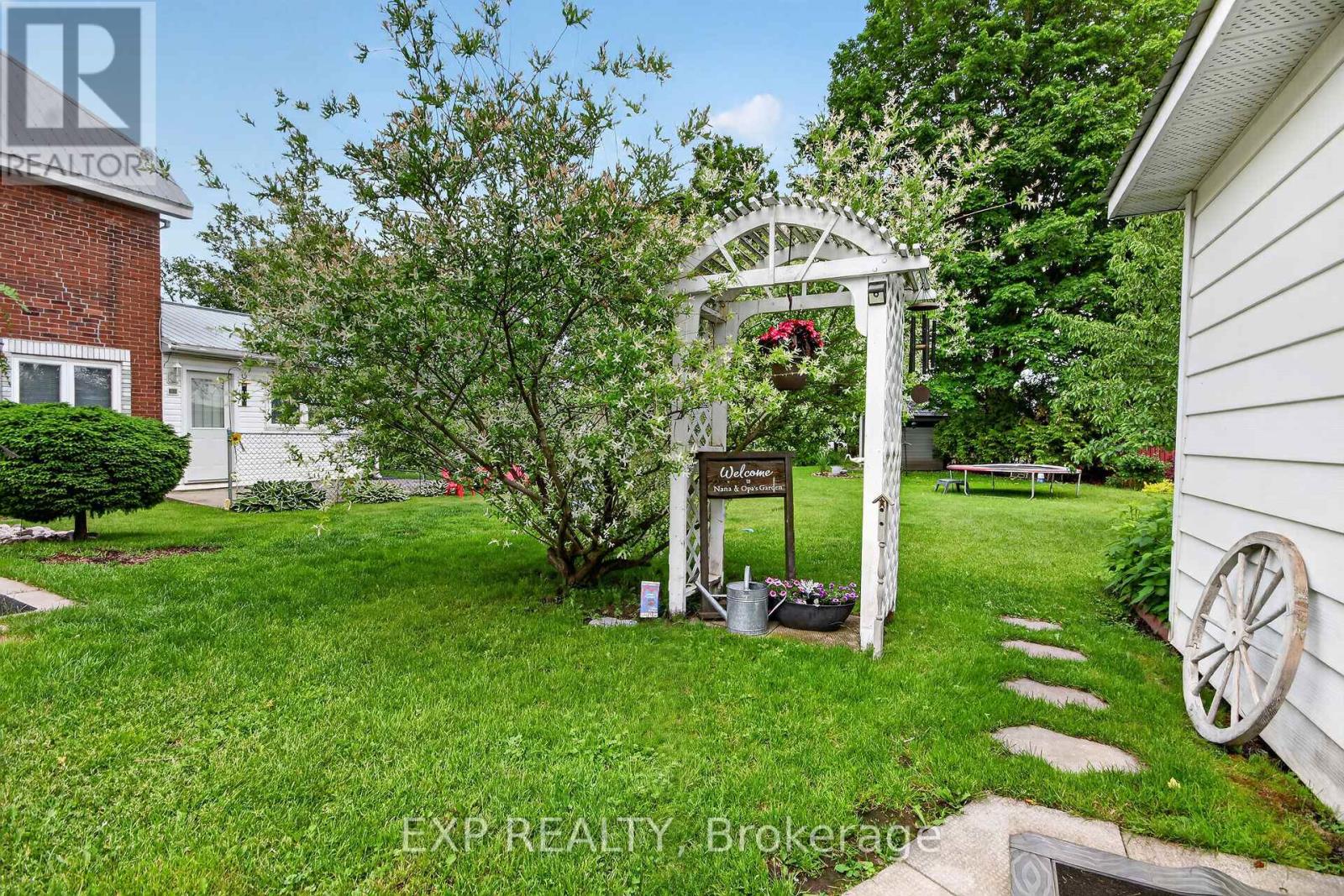 82 Munro Street, Carleton Place, Ontario  K7C 1H7 - Photo 38 - X13441054