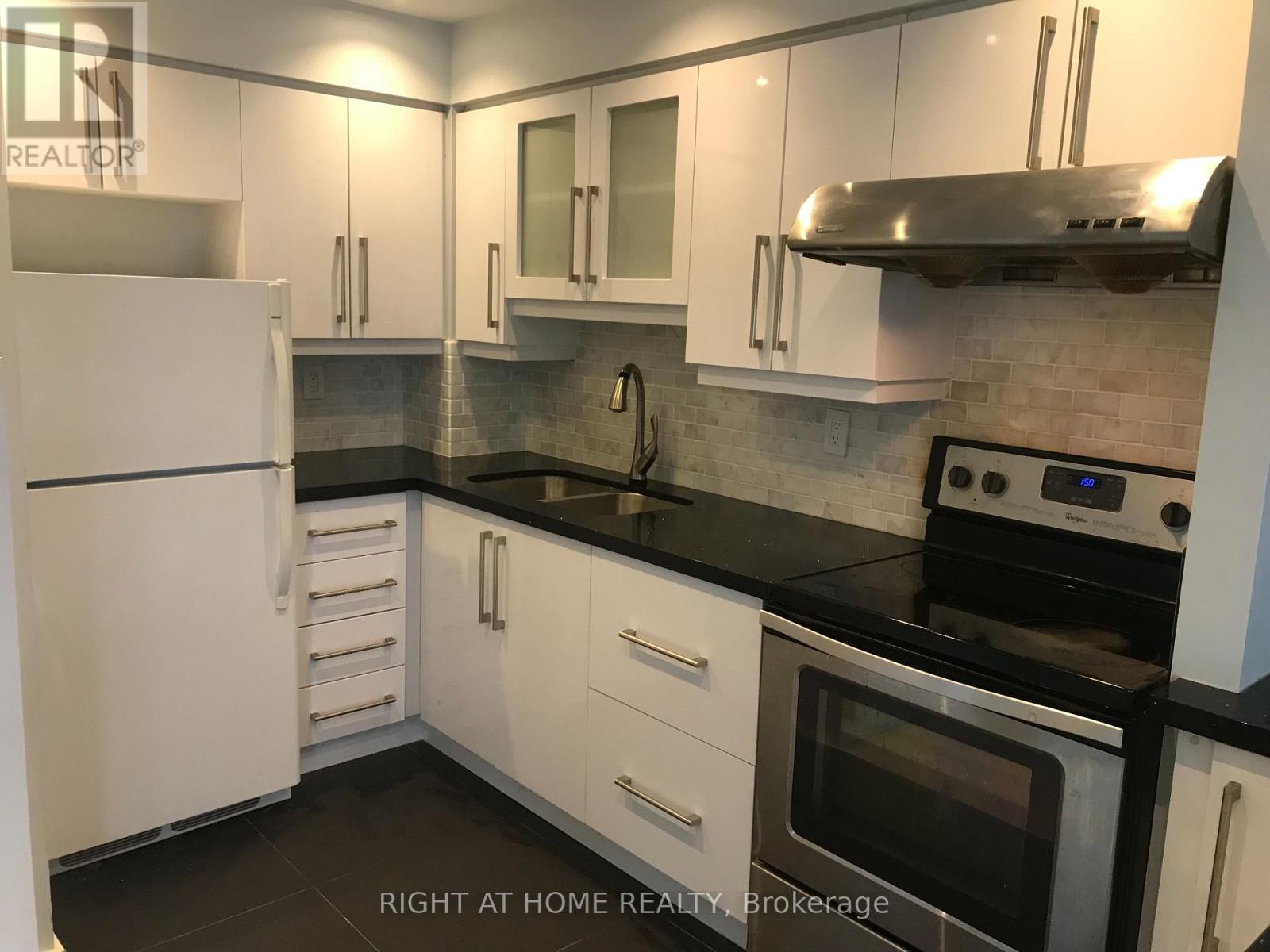 1601 - 40 Scollard Street, Toronto, Ontario  M5R 3S1 - Photo 17 - C13441068