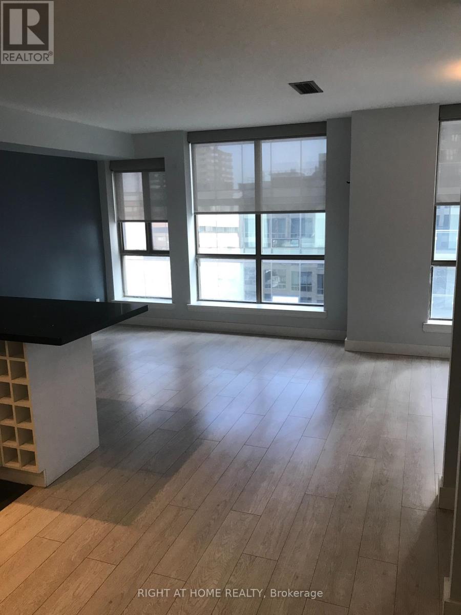 1601 - 40 Scollard Street, Toronto, Ontario  M5R 3S1 - Photo 5 - C13441068