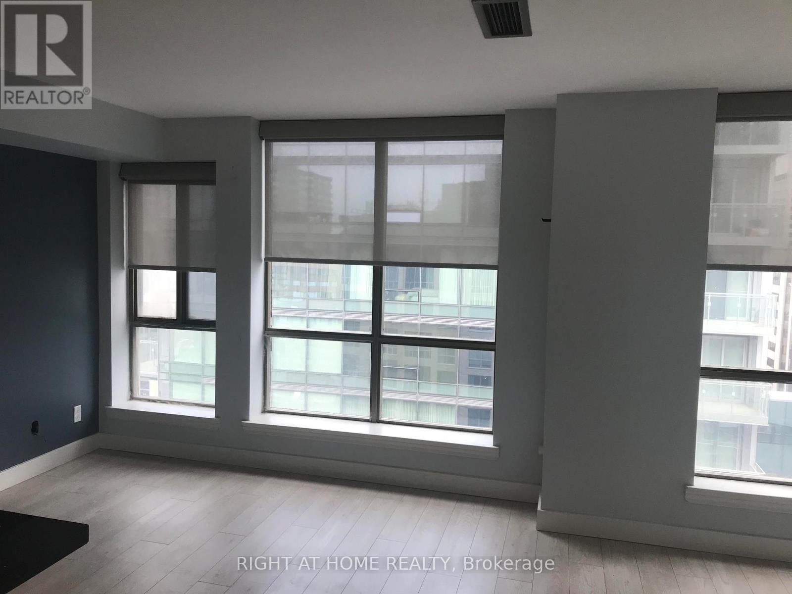 1601 - 40 Scollard Street, Toronto, Ontario  M5R 3S1 - Photo 8 - C13441068