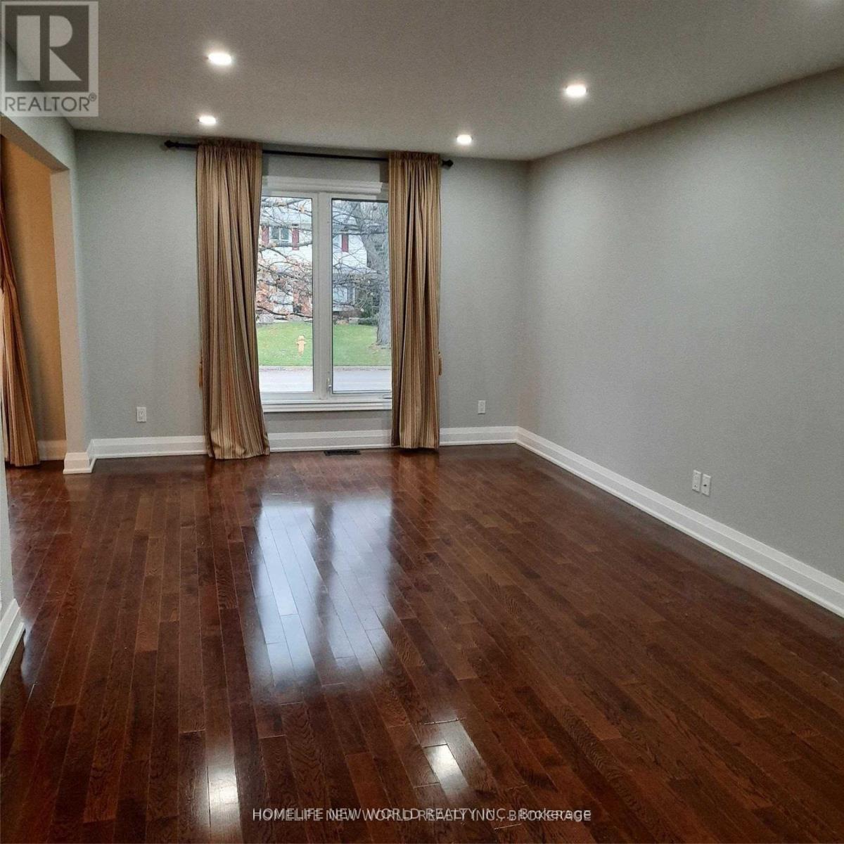Main - 7 Southdale Drive, Markham, Ontario  L3P 1J6 - Photo 3 - N13441022