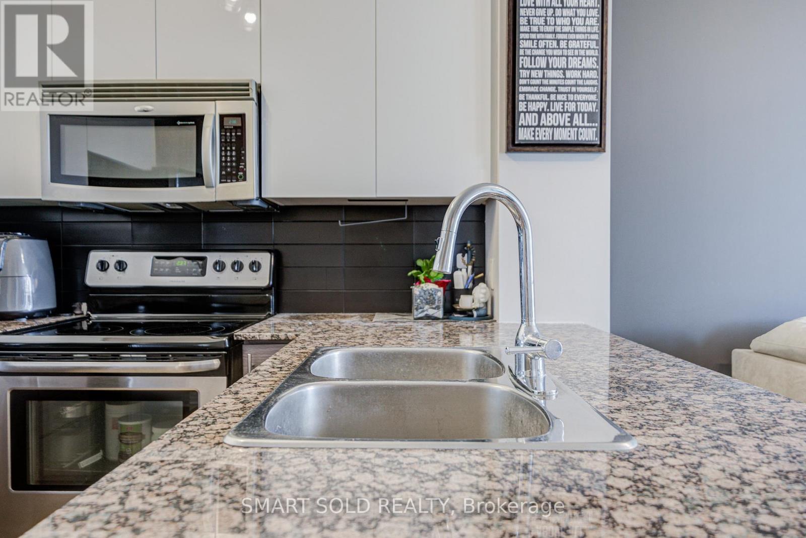 2610 - 3515 Kariya Drive, Mississauga, Ontario  L5B 0C1 - Photo 14 - W13441026