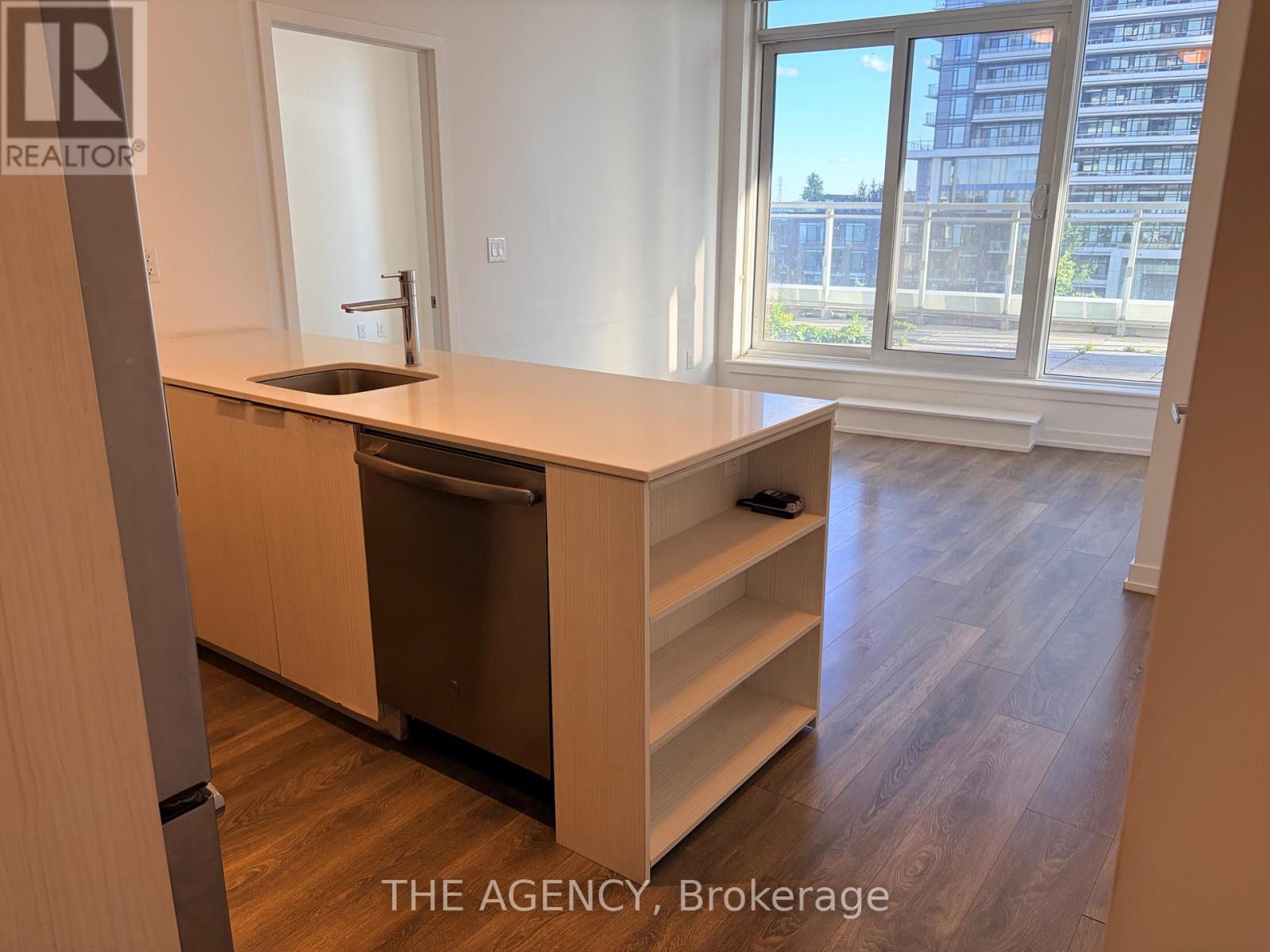 301 - 2520 Eglinton Avenue W, Mississauga, Ontario  L5M 0Y4 - Photo 11 - W13441038