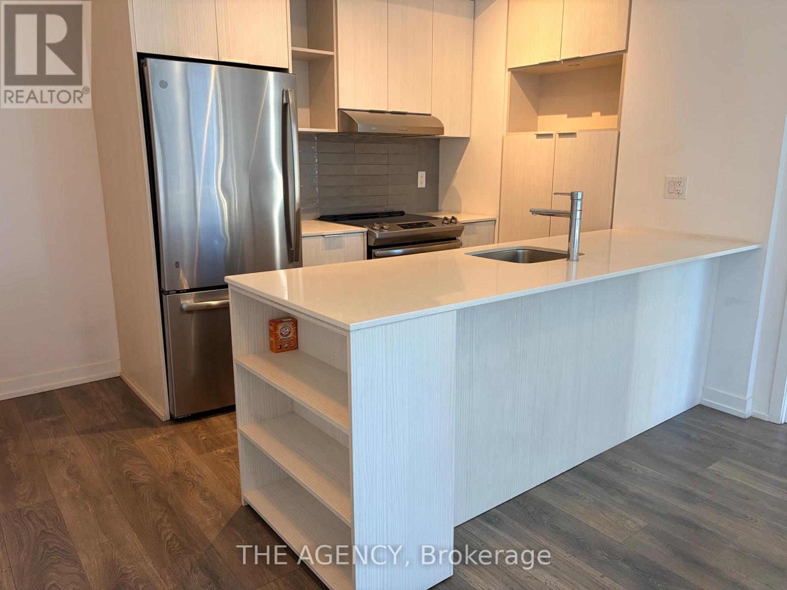 301 - 2520 Eglinton Avenue W, Mississauga, Ontario  L5M 0Y4 - Photo 12 - W13441038