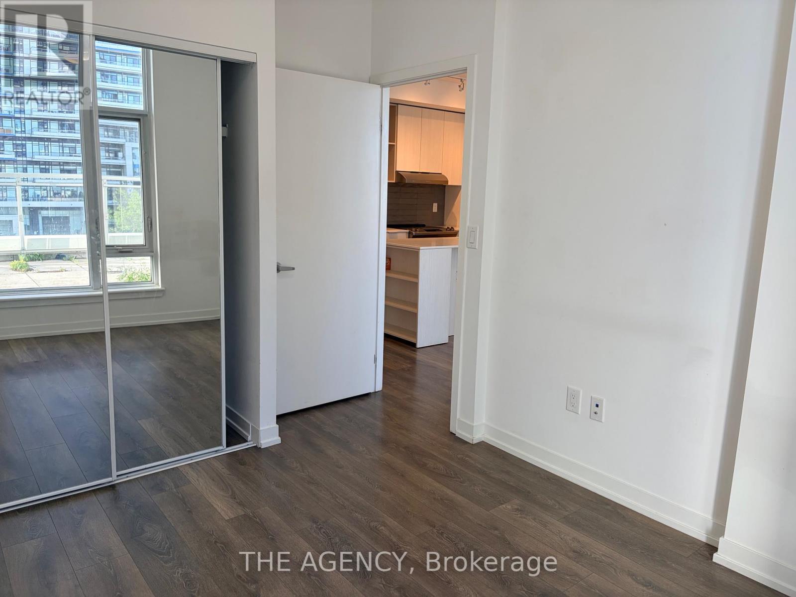 301 - 2520 Eglinton Avenue W, Mississauga, Ontario  L5M 0Y4 - Photo 24 - W13441038