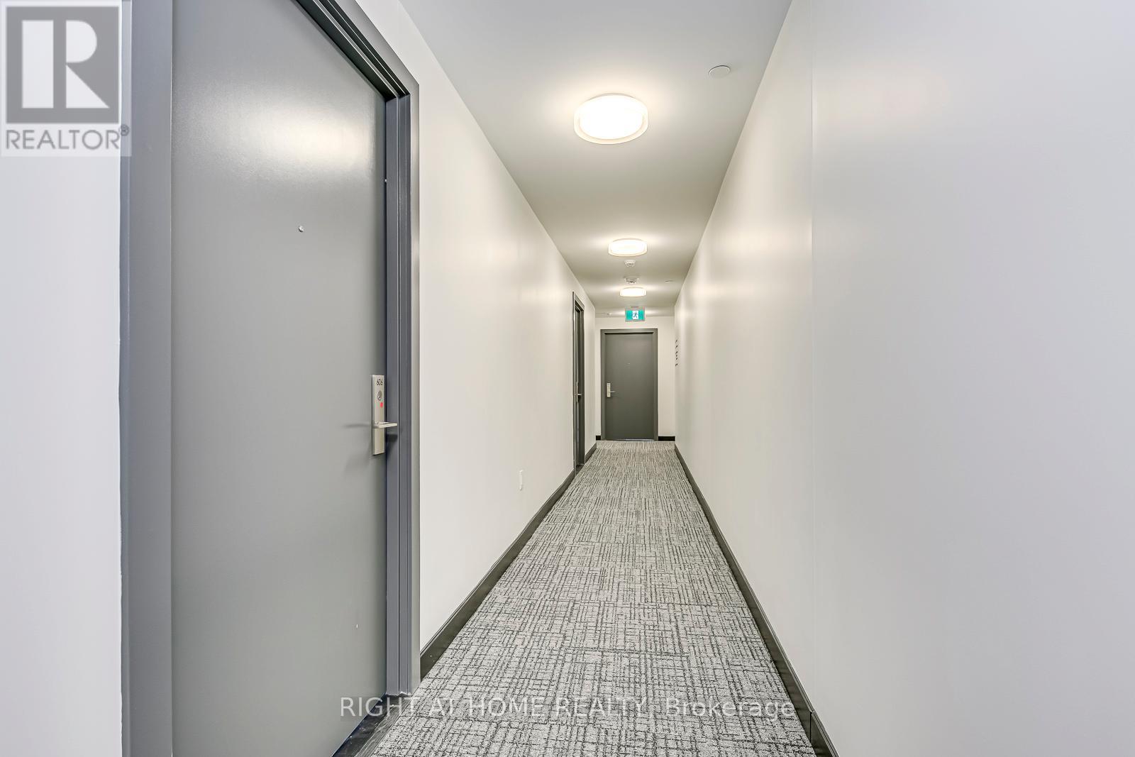 606 - 86 Dundas Street E, Mississauga, Ontario  L5A 1W4 - Photo 4 - W13441064