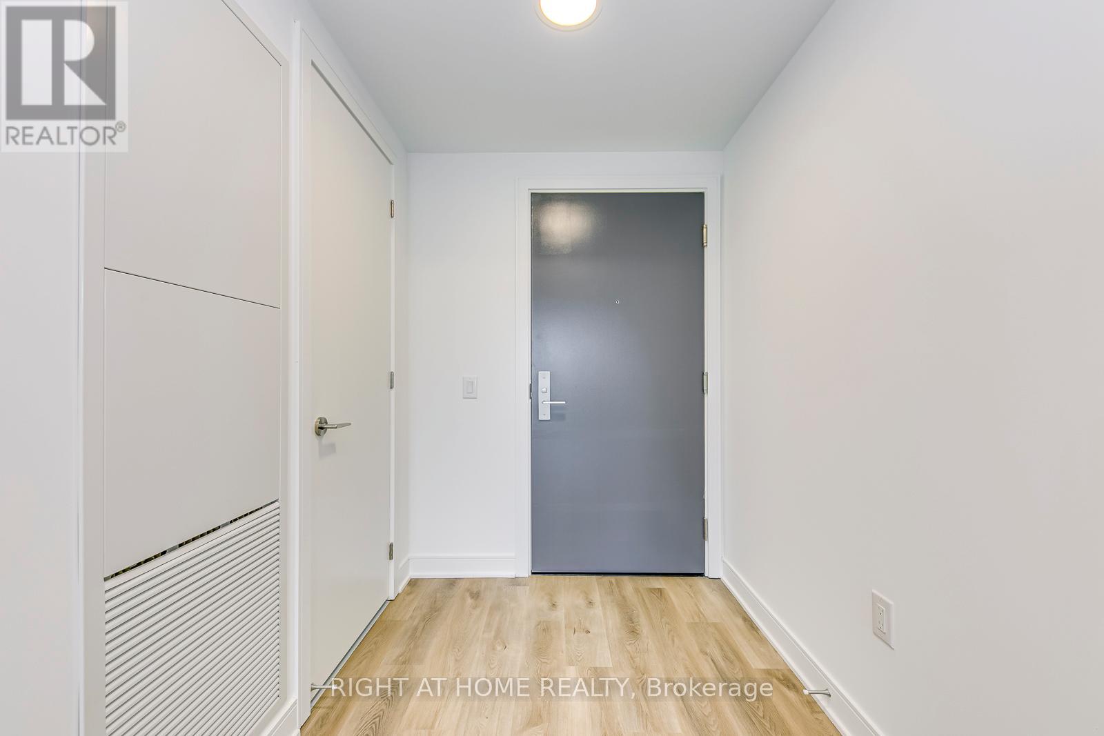 606 - 86 Dundas Street E, Mississauga, Ontario  L5A 1W4 - Photo 5 - W13441064