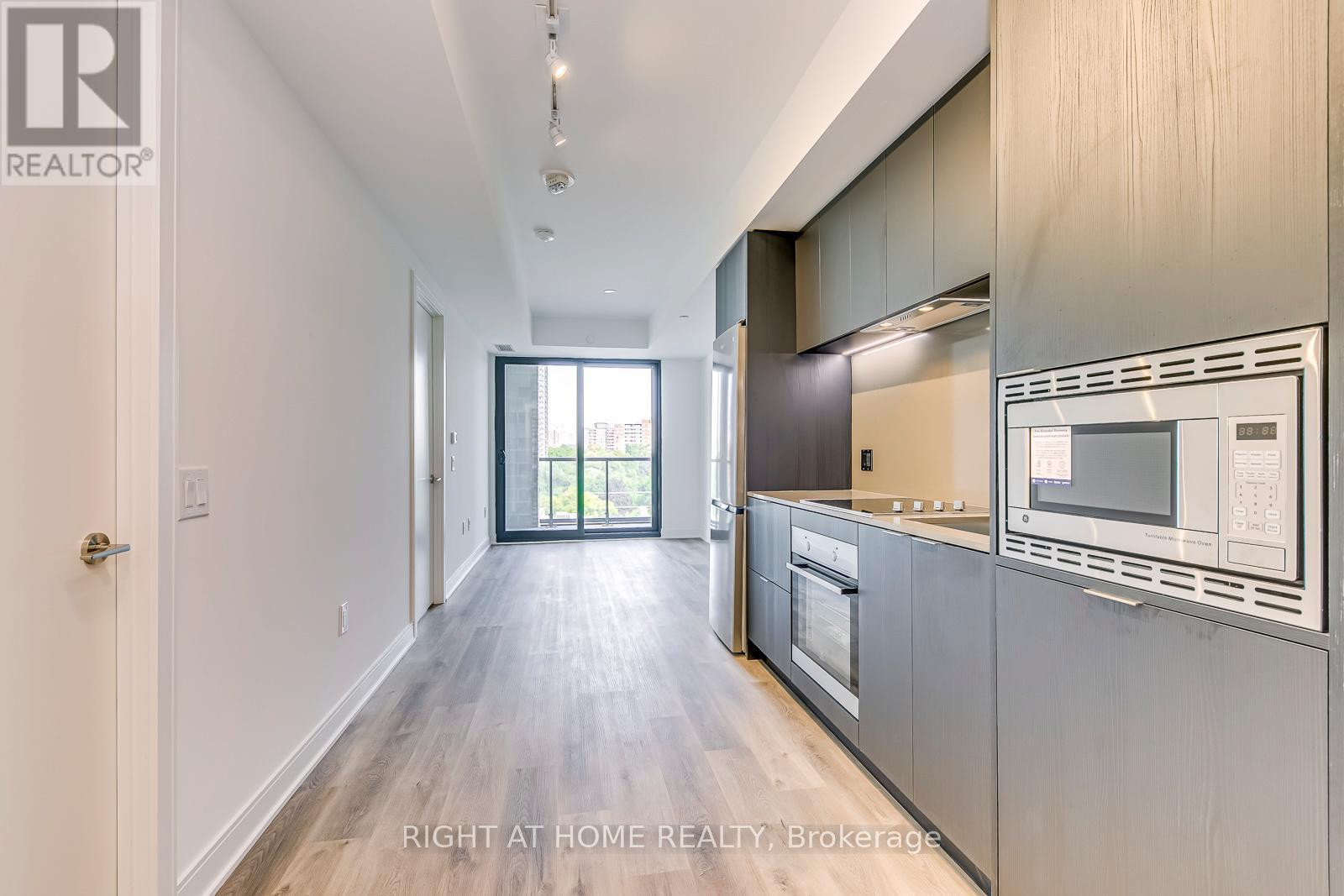 606 - 86 Dundas Street E, Mississauga, Ontario  L5A 1W4 - Photo 7 - W13441064