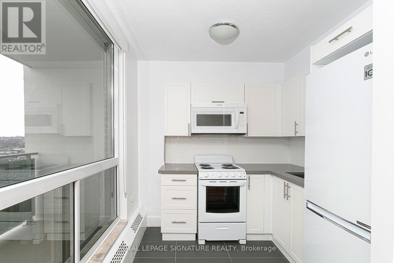 512 - 666 Spadina Avenue, Toronto, Ontario  M5S 2H8 - Photo 2 - C13439190
