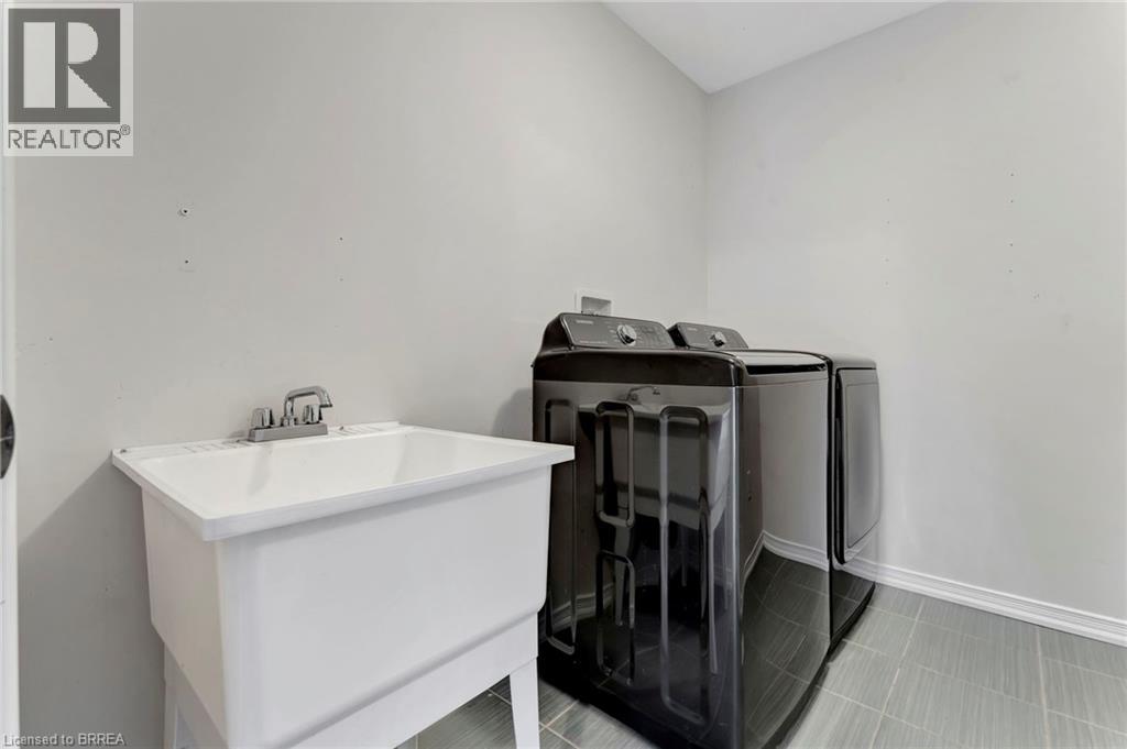 113 Warner Lane, Brantford, Ontario  N3T 0J7 - Photo 29 - 40837424