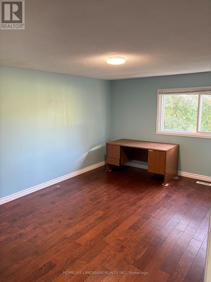 58 Carolbreen Square, Toronto, Ontario  M1V 1H5 - Photo 8 - E13441100