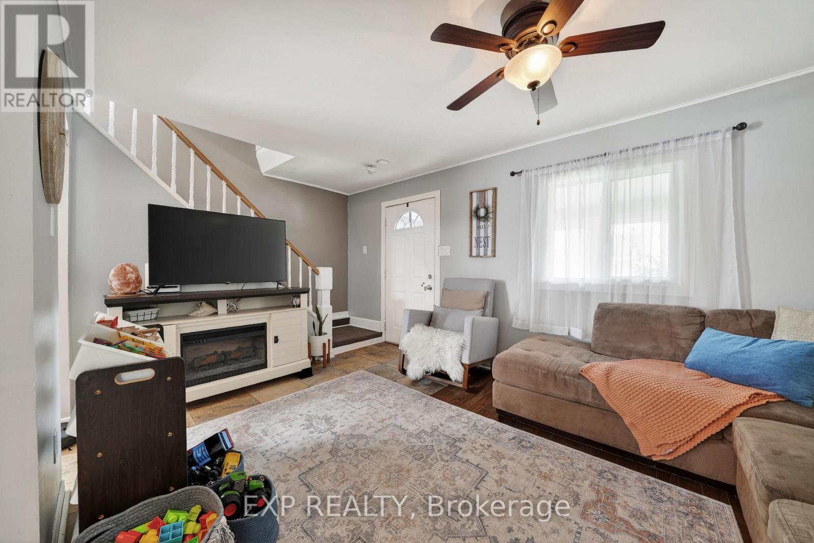 227 St Felix Street, Cornwall, Ontario  K6H 5A4 - Photo 2 - X13441092