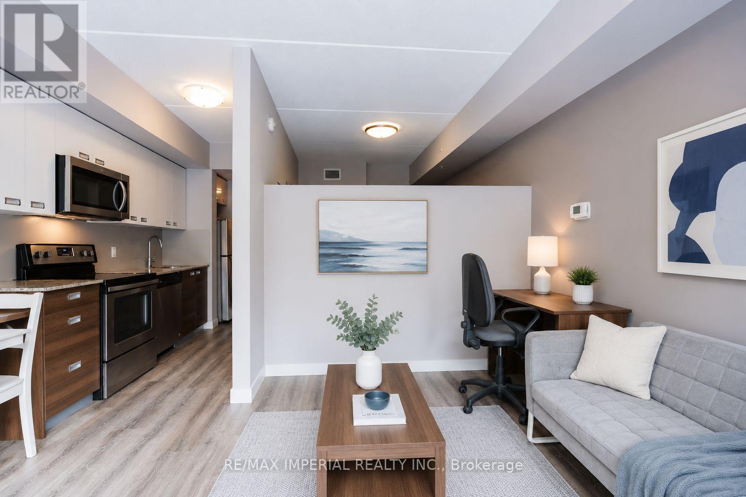 210 - 308 Lester Street, Waterloo, Ontario  N2L 0H9 - Photo 5 - X13441082