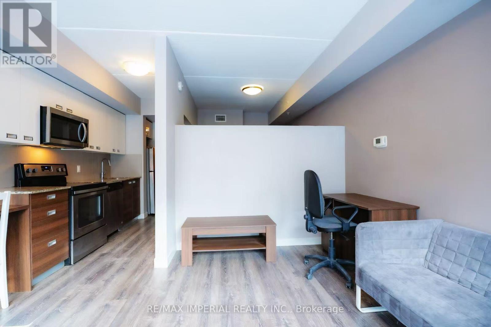 210 - 308 Lester Street, Waterloo, Ontario  N2L 0H9 - Photo 6 - X13441082