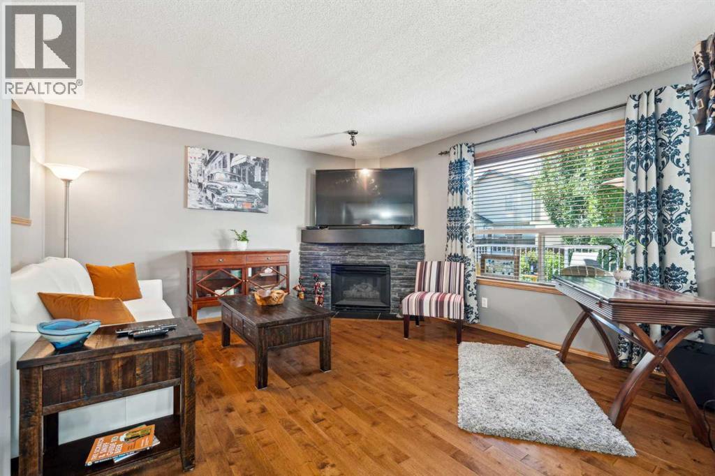 25 Harvest Park Court NE, Calgary, Alberta  T3K 4H9 - Photo 7 - A2289187