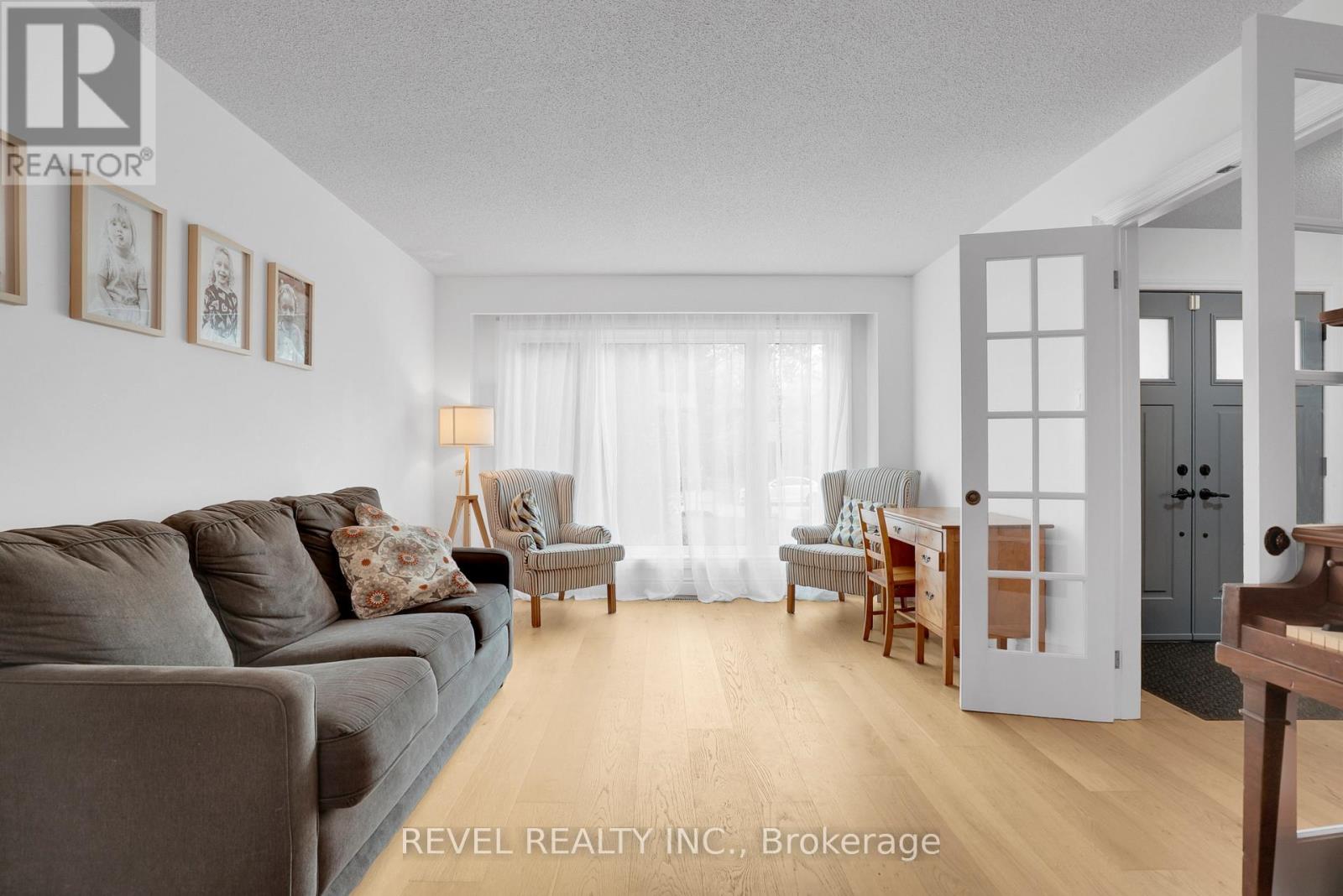 53 Oakridge Drive, Barrie, Ontario  L4N 5N6 - Photo 6 - S13441116