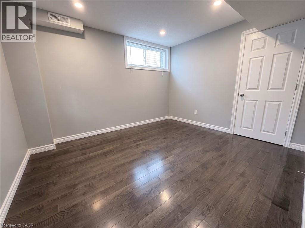 304 Lemon Grass Crescent Unit# B, Kitchener, Ontario  N2N 3R5 - Photo 6 - 40839537