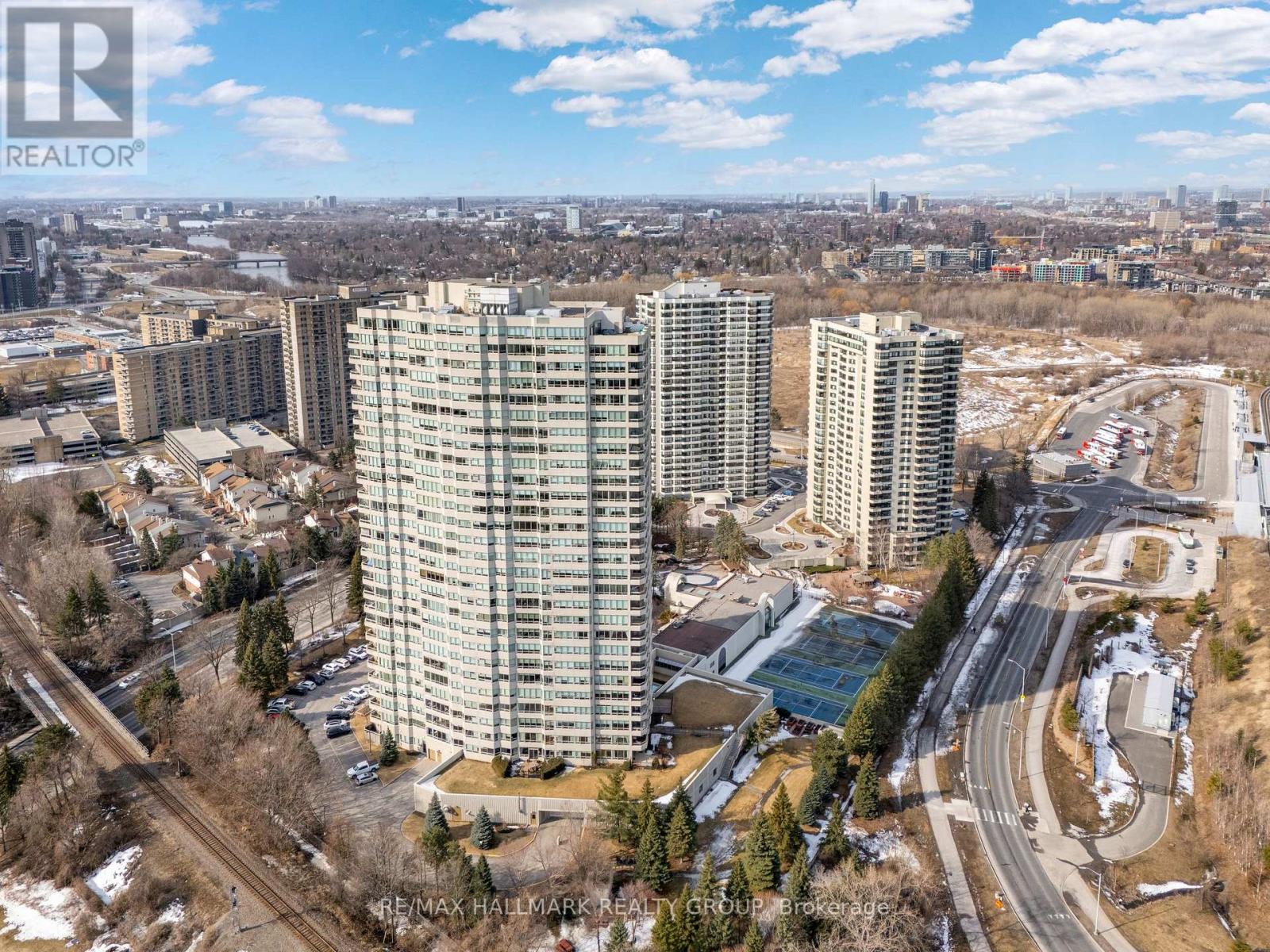 2204 - 1480 RIVERSIDE DRIVE, Ottawa, Ontario