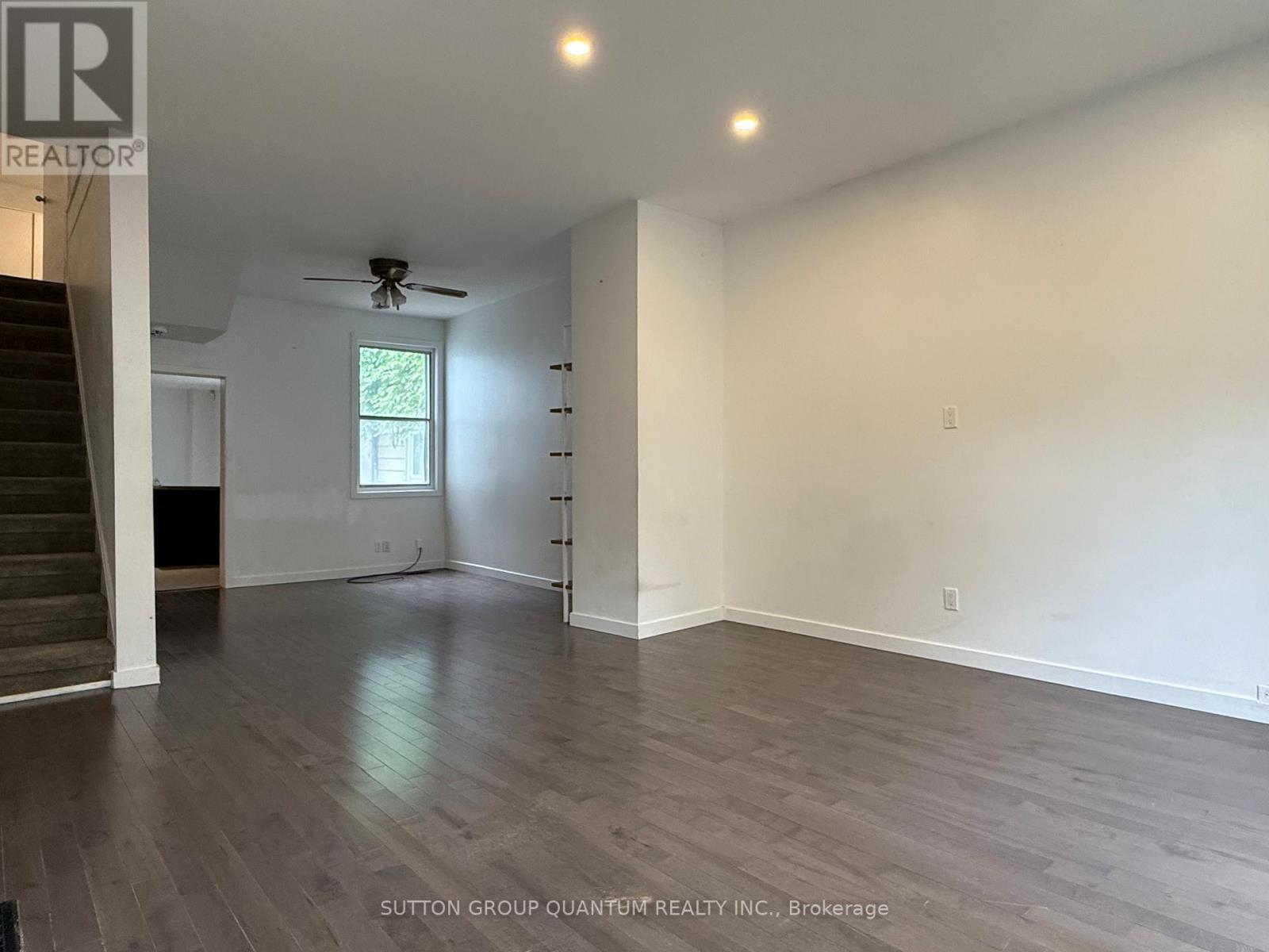 7 Casimir Street, Toronto, Ontario  M5T 2P6 - Photo 4 - C13441120