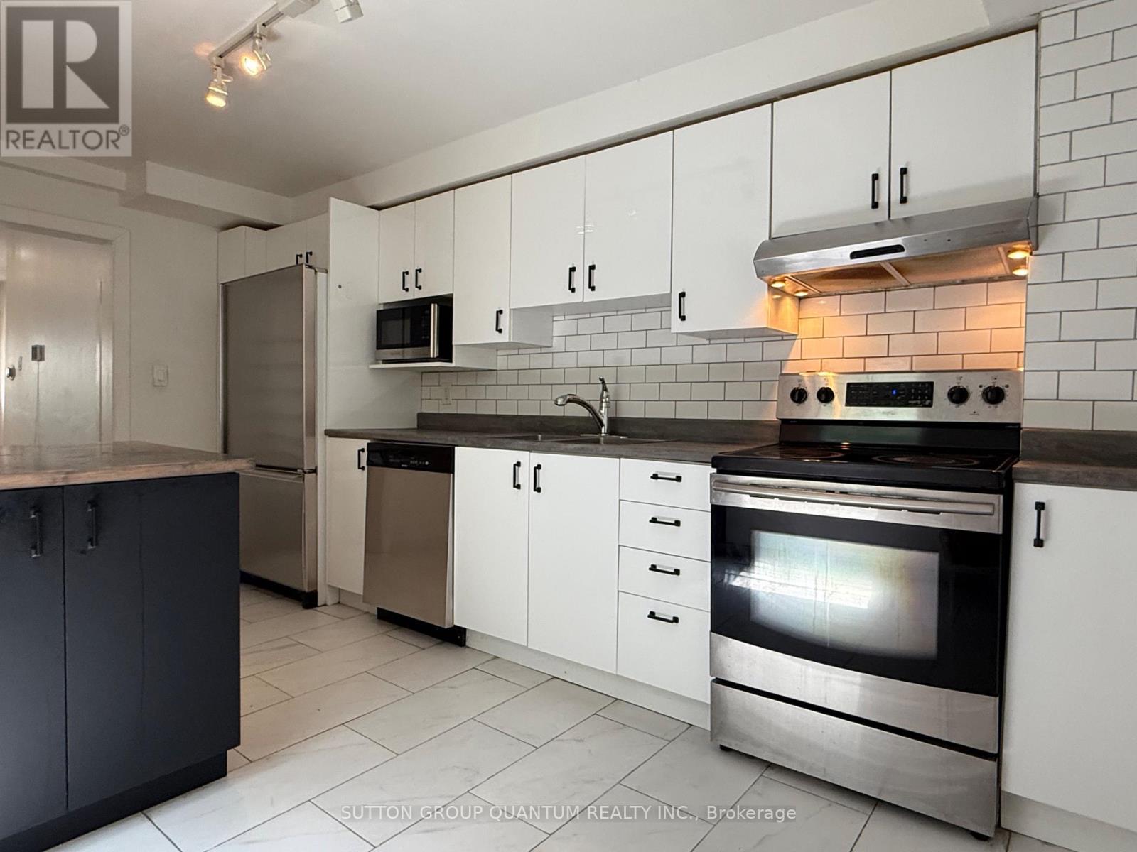 7 Casimir Street, Toronto, Ontario  M5T 2P6 - Photo 9 - C13441120