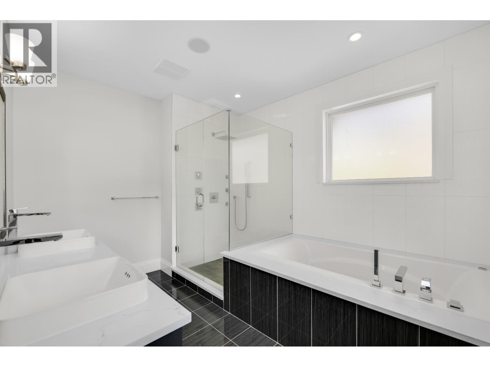 2237 Windsail Place, Squamish, British Columbia  V8B 0T6 - Photo 19 - R3132786