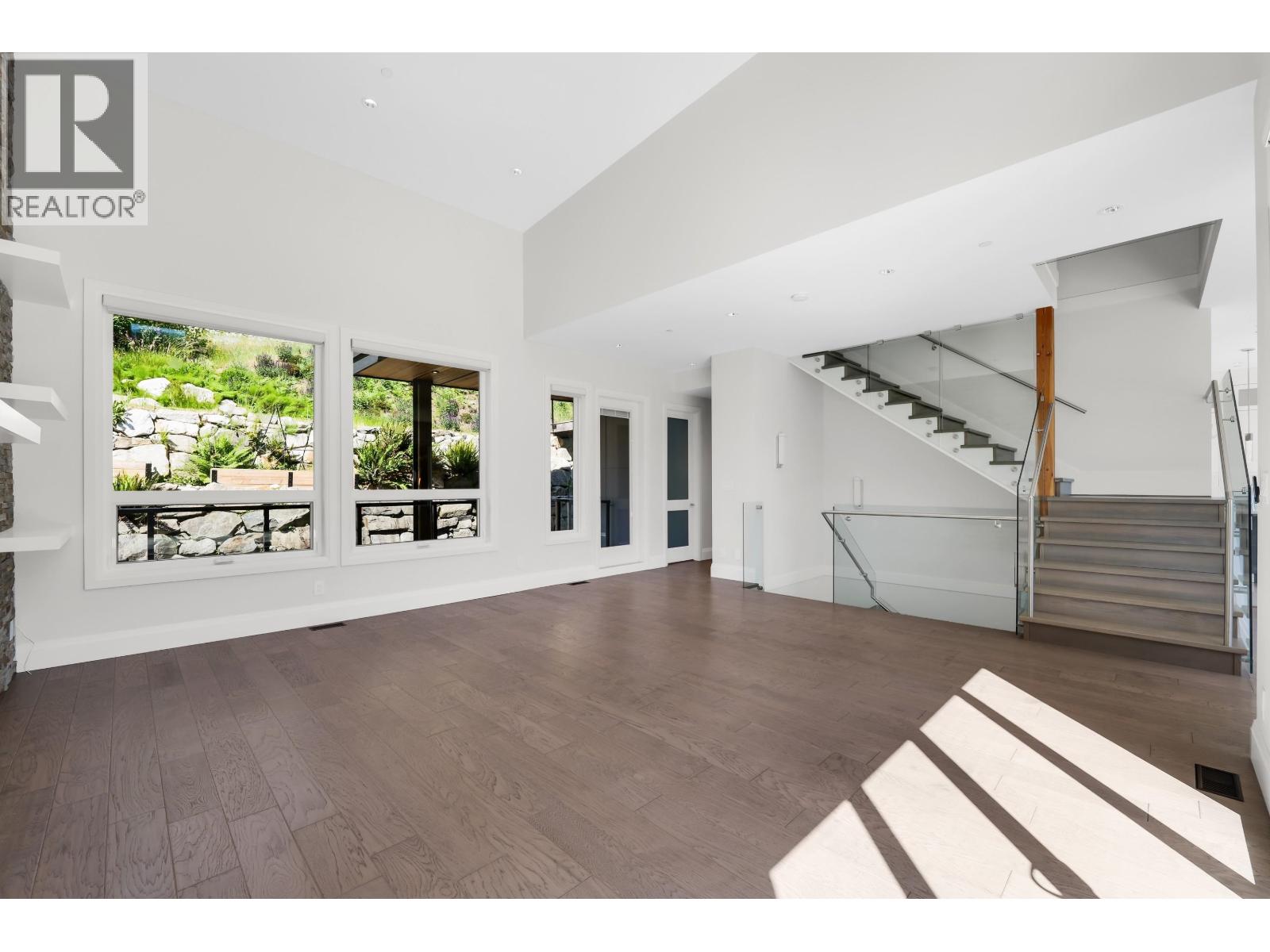 2237 Windsail Place, Squamish, British Columbia  V8B 0T6 - Photo 10 - R3132786