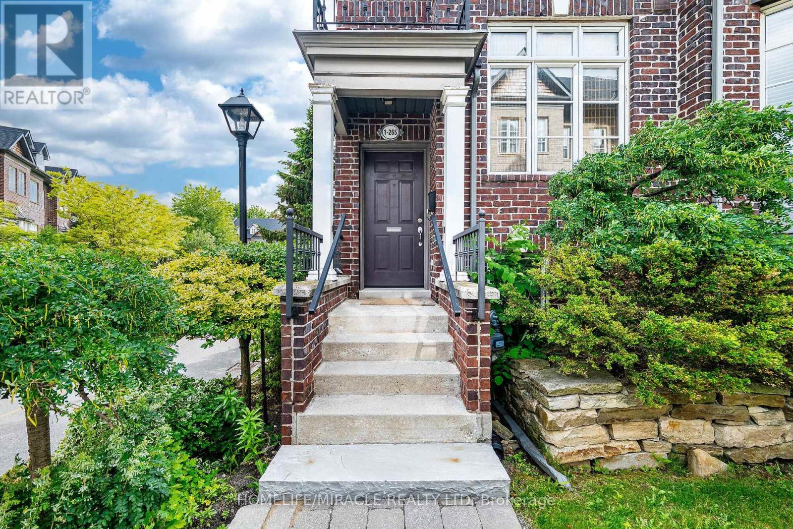 1 - 265 Van Dusen Boulevard, Toronto, Ontario  M8Z 3J2 - Photo 3 - W13438646