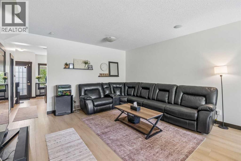 183 Rainbow Falls Drive, Chestermere, Alberta  T1X 0A7 - Photo 3 - A2318949