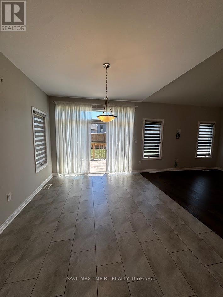 1209 Uppers Lane, Thorold, Ontario  L2V 0H1 - Photo 4 - X12906596