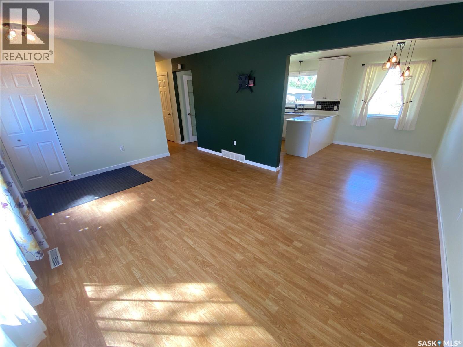 470 Riverview Road, Yorkton, Saskatchewan  S3N 2L9 - Photo 6 - SK039338