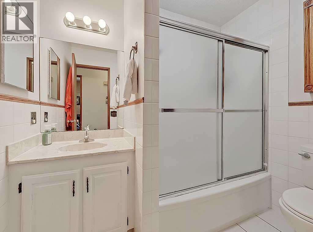 728 Parkvalley Road SE, Calgary, Alberta  T2J 4V8 - Photo 20 - A2320480