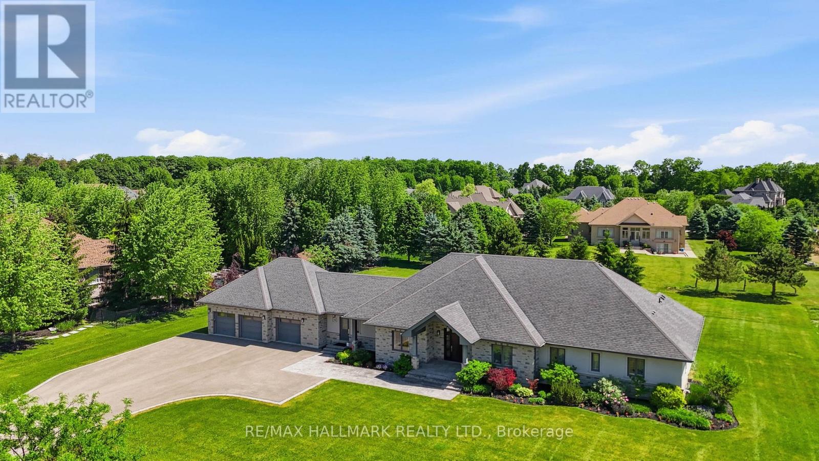 67 Grayfield Drive, Whitchurch-Stouffville, Ontario  L4A 0B1 - Photo 2 - N13014658