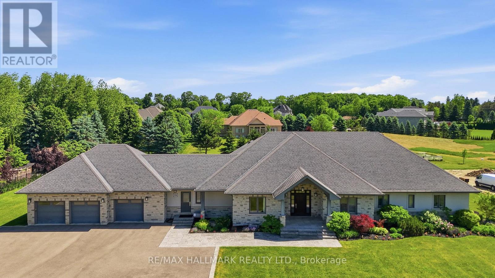 67 Grayfield Drive, Whitchurch-Stouffville, Ontario  L4A 0B1 - Photo 4 - N13014658