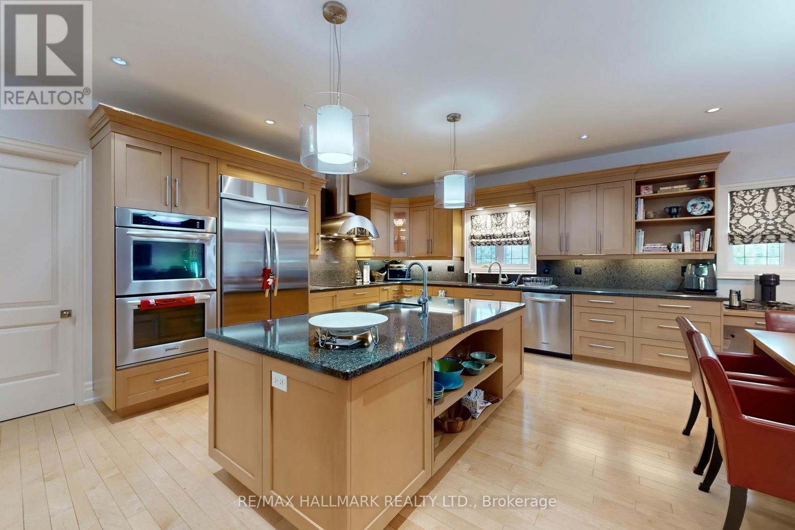 67 Grayfield Drive, Whitchurch-Stouffville, Ontario  L4A 0B1 - Photo 9 - N13014658