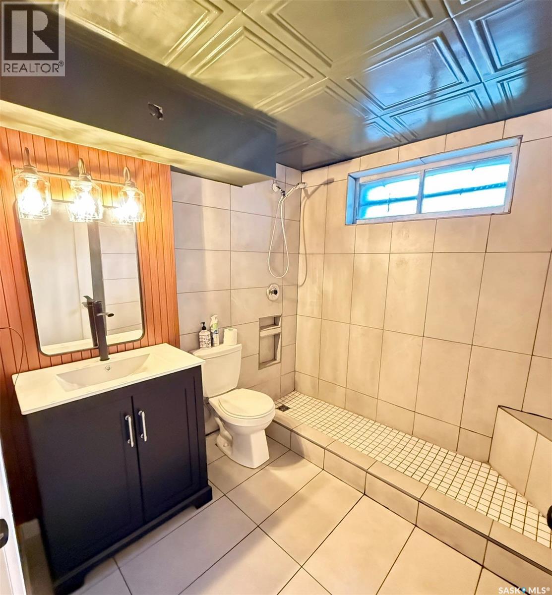 2406 Clarence Avenue S, Saskatoon, Saskatchewan  S7J 1M1 - Photo 25 - SK039218