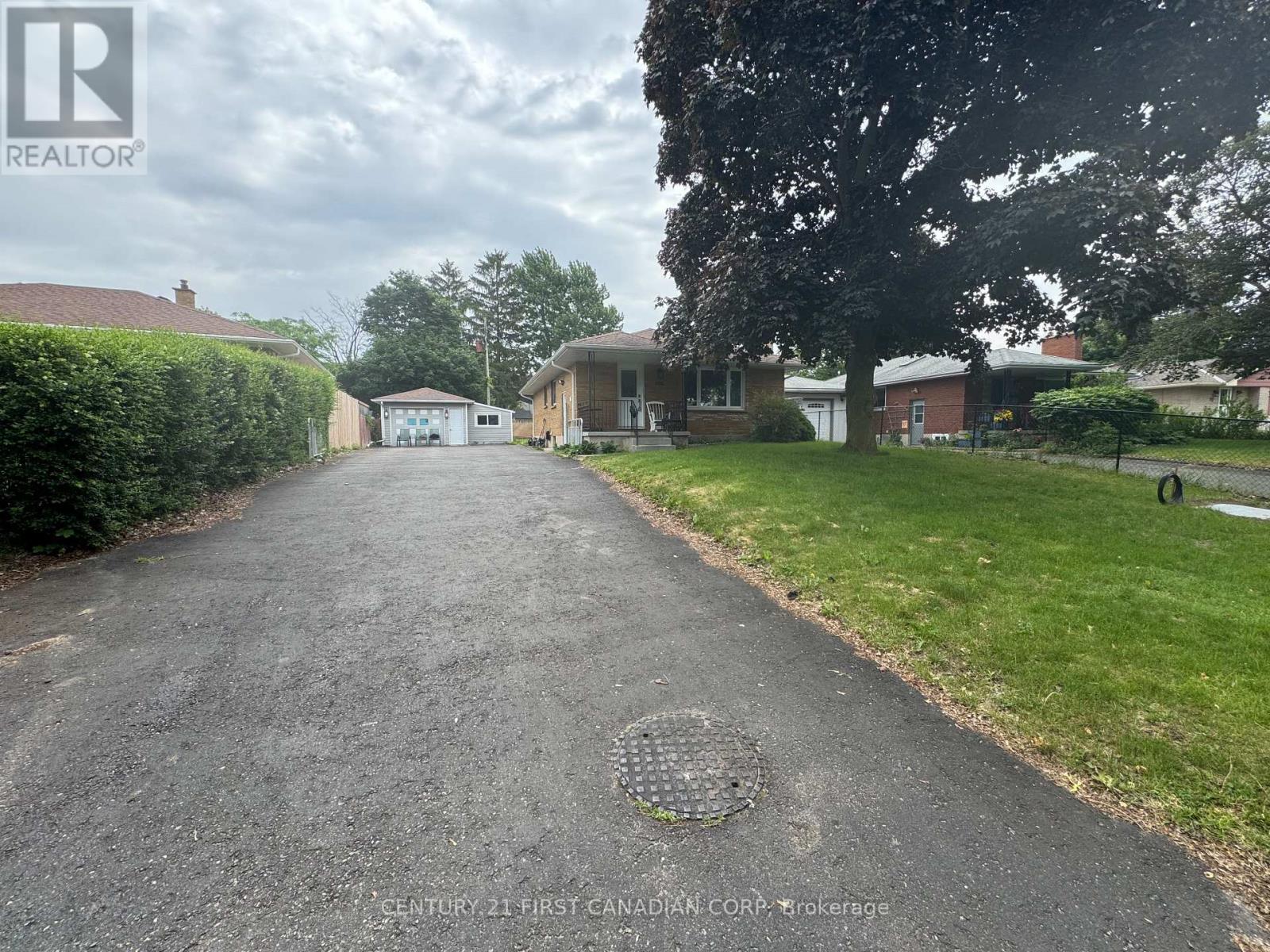 100 Susan Avenue, London East, Ontario  N5V 2G4 - Photo 1 - X13441202