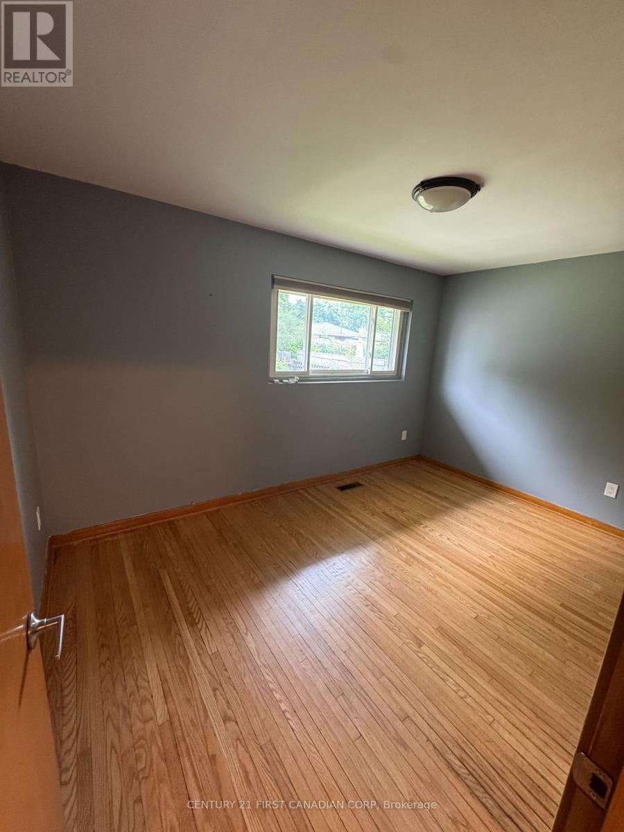 100 Susan Avenue, London East, Ontario  N5V 2G4 - Photo 5 - X13441202