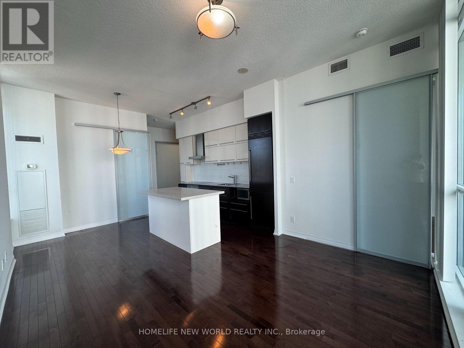 Ph206 - 770 Bay Street, Toronto, Ontario  M5G 1N6 - Photo 7 - C13441186